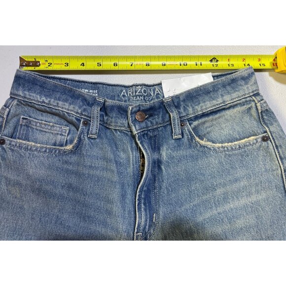 Arizona Jean Co. Womens Size 4 Low-Rise Dad Jeans Light Wash Denim - Picture 3 of 9